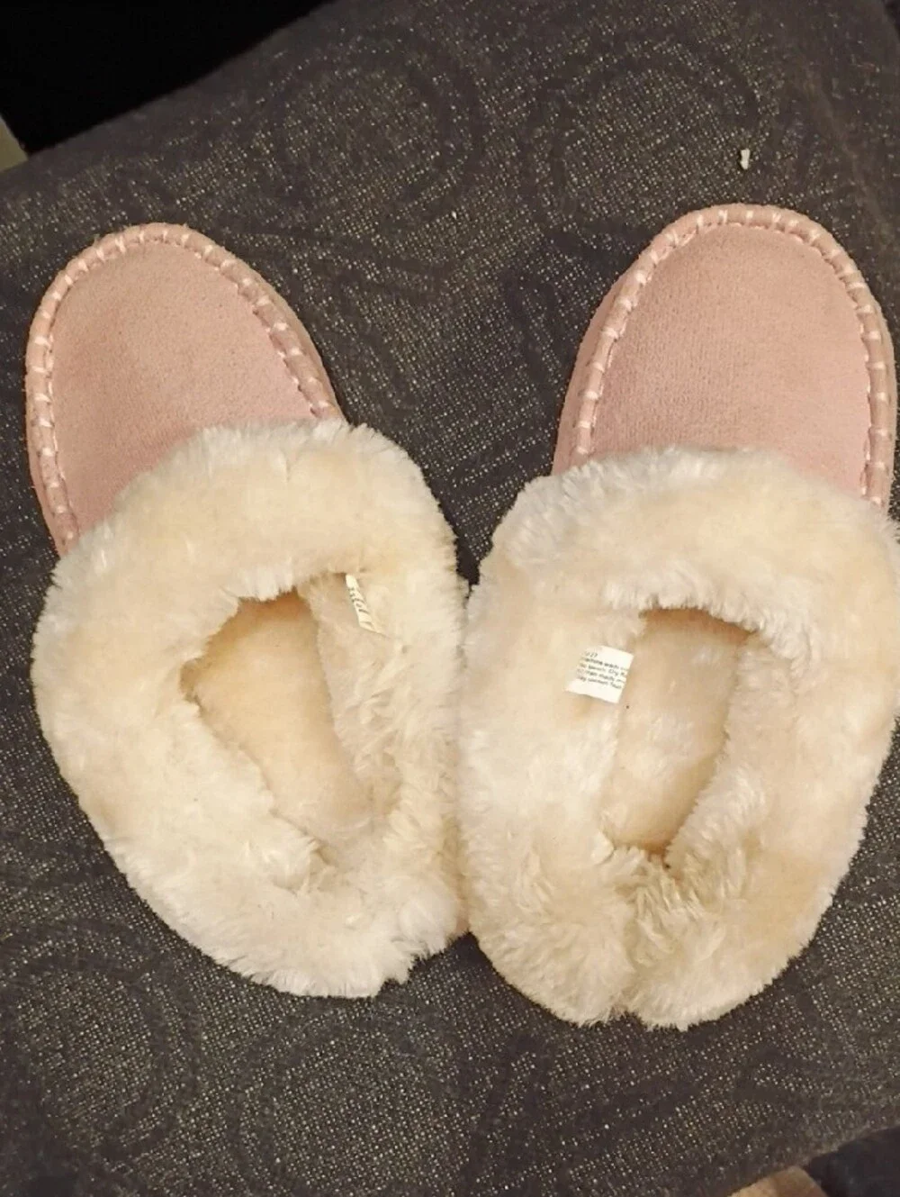Cozy Pink Faux Fur Lined Slippers